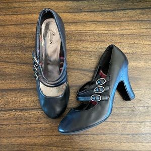 Candie’s Black Mary Jane Heels with Triple Strap Buckles size 7